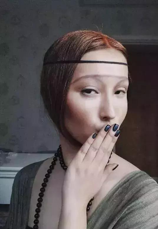 重庆妹子化妆秒变蒙娜丽莎,看看美女如何化妆