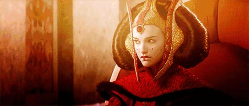 凯拉奈特莉颜值巅峰,平胸也可以很高级