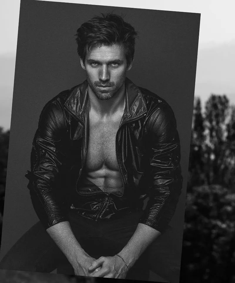 成熟霸气有男人味大叔图片,成熟魅力男人大叔