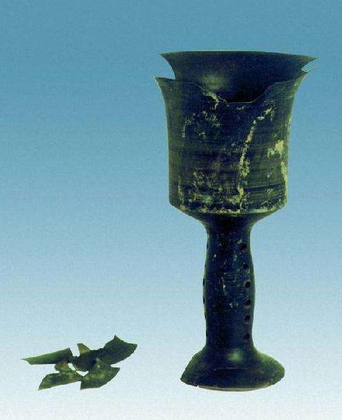 蛋壳黑陶杯什么时候出土的,蛋壳黑陶杯是如何发现的