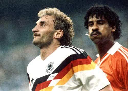 盘点足坛反目成仇的五对冤家,冤家路窄的死对头解析