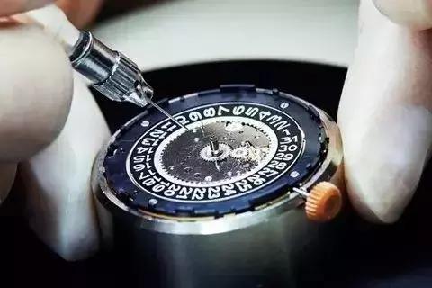 十万年误差就1秒？西铁城敢认第二