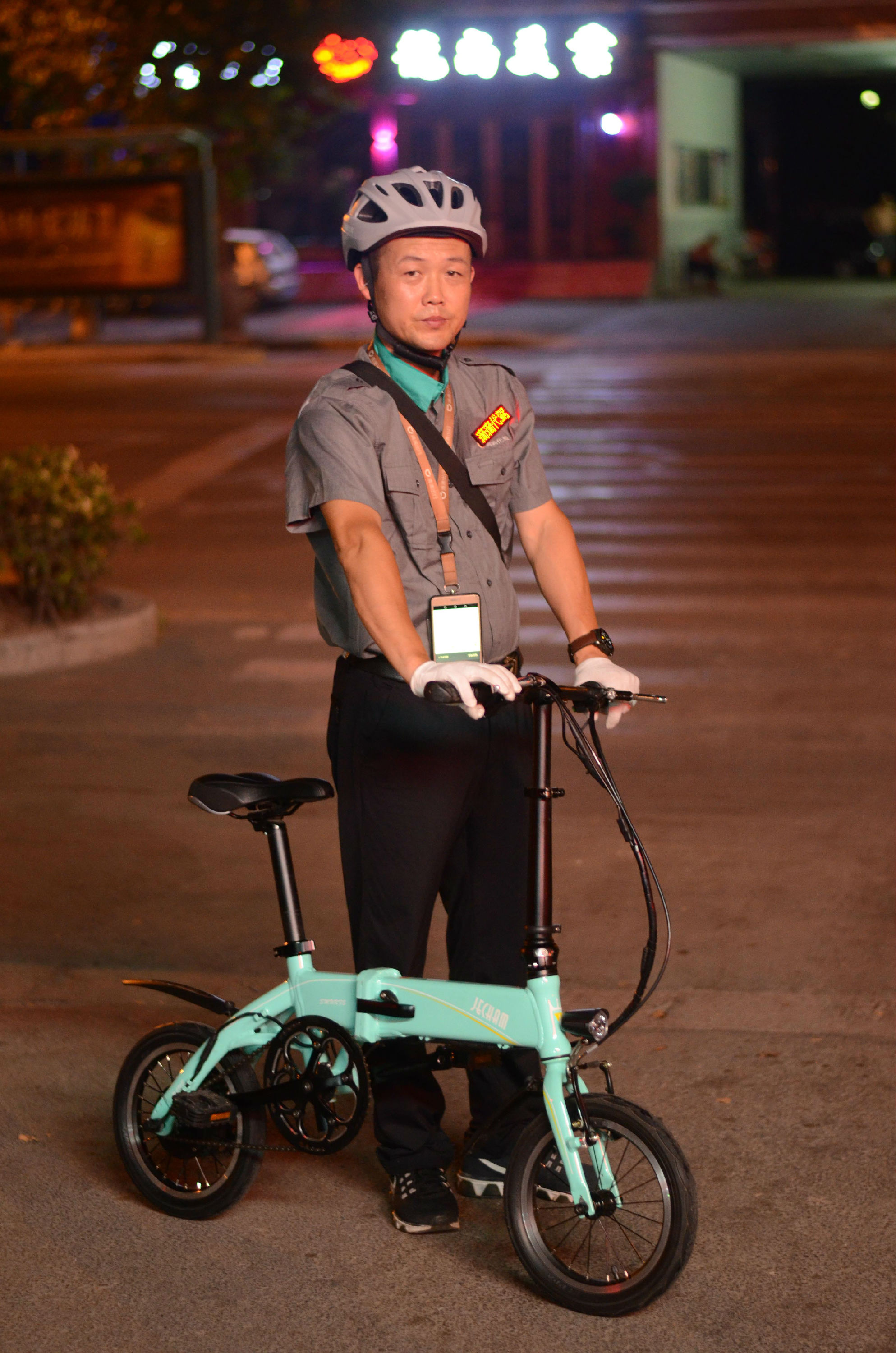 滴滴代驾司机最新事件,滴滴代驾深夜守护者