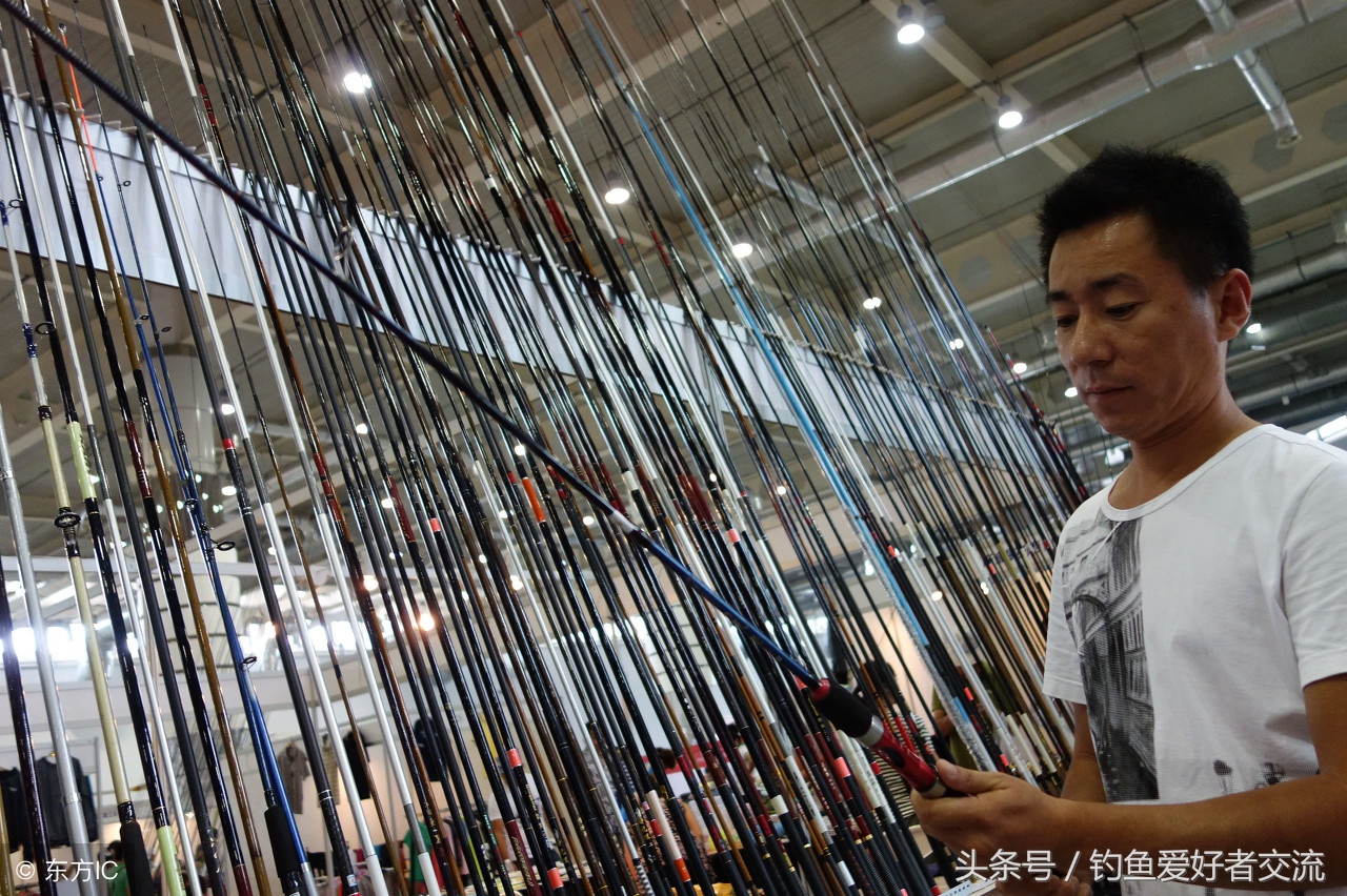 新手钓友该如何挑选渔具包，四个技巧帮你