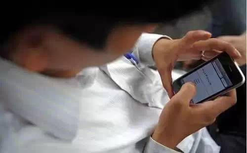 手机贴钢化膜要不要把原装膜撕掉,手机贴蓝光膜好还是高清的好