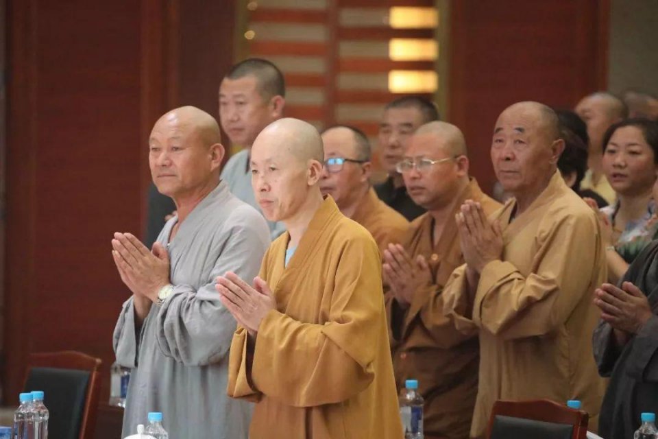 杭州灵隐寺和尚法会,灵隐寺方丈光泉大和尚学佛方法