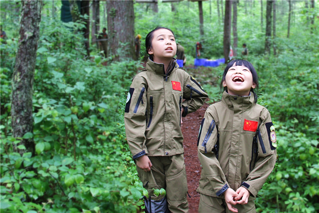 让孩子用脚步去丈量世界,让孩子拥有更宽阔的世界