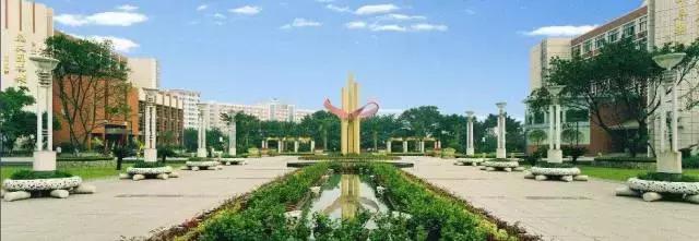 重庆这些“土豪”学校，从幼儿园开始就读不起了……