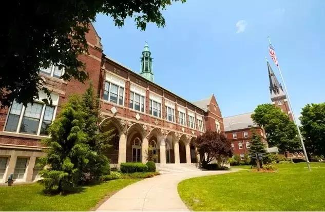 重庆这些“土豪”学校，从幼儿园开始就读不起了……