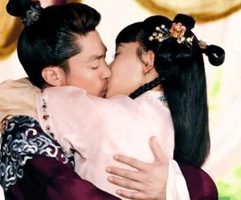 钟汉良和霍建华吻戏,钟汉良霍建华吻戏视频