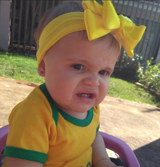 足球场抢镜球童,足球场里颁奖典礼