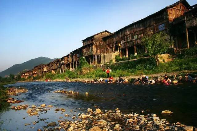 独自旅行一定要去的地方,第一次独自旅行去了哪里