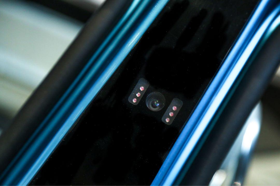 合众新能源哪吒v标准启航版,合众新能源哪吒no1落地价