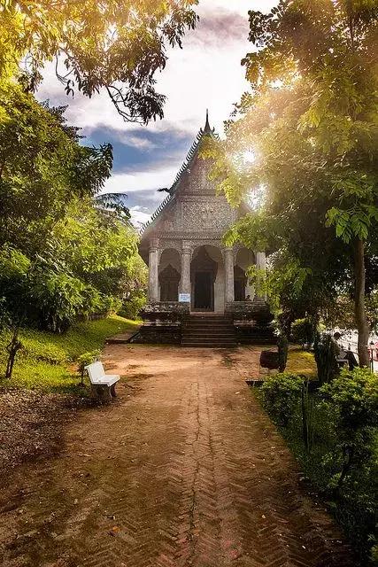 东南亚冷门大巴价格,中国哪个市到泰国最便宜