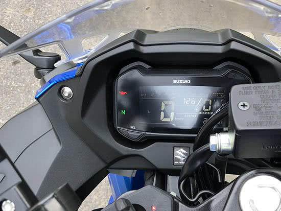 天津市哪有卖豪爵铃木gsx250r的,春风摩托250sr和豪爵铃木gsx250r