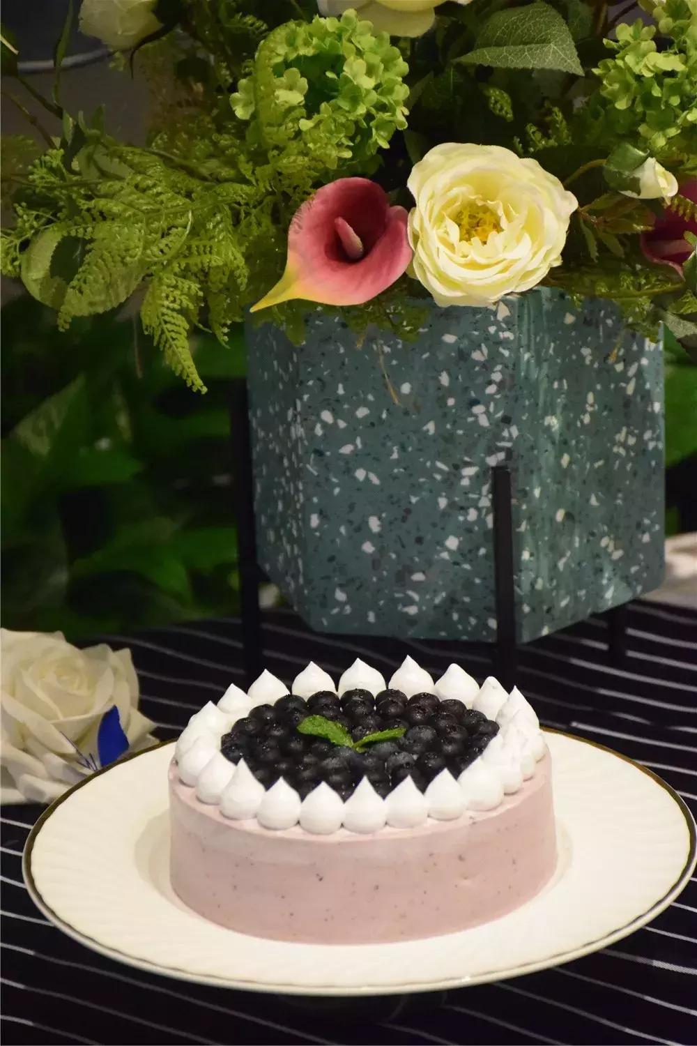 何必去法国？大沥永旺“深藏Blue”浪漫的店，给你梦幻下午茶！