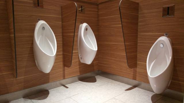 一篇有“异味”的测评文章，慎点！