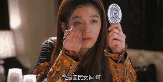 说好一起丑你却偷偷的整容,说好一起素颜你却偷偷化了妆