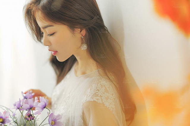 韩国济州岛拍婚纱照花墙,青岛油画墙婚纱照