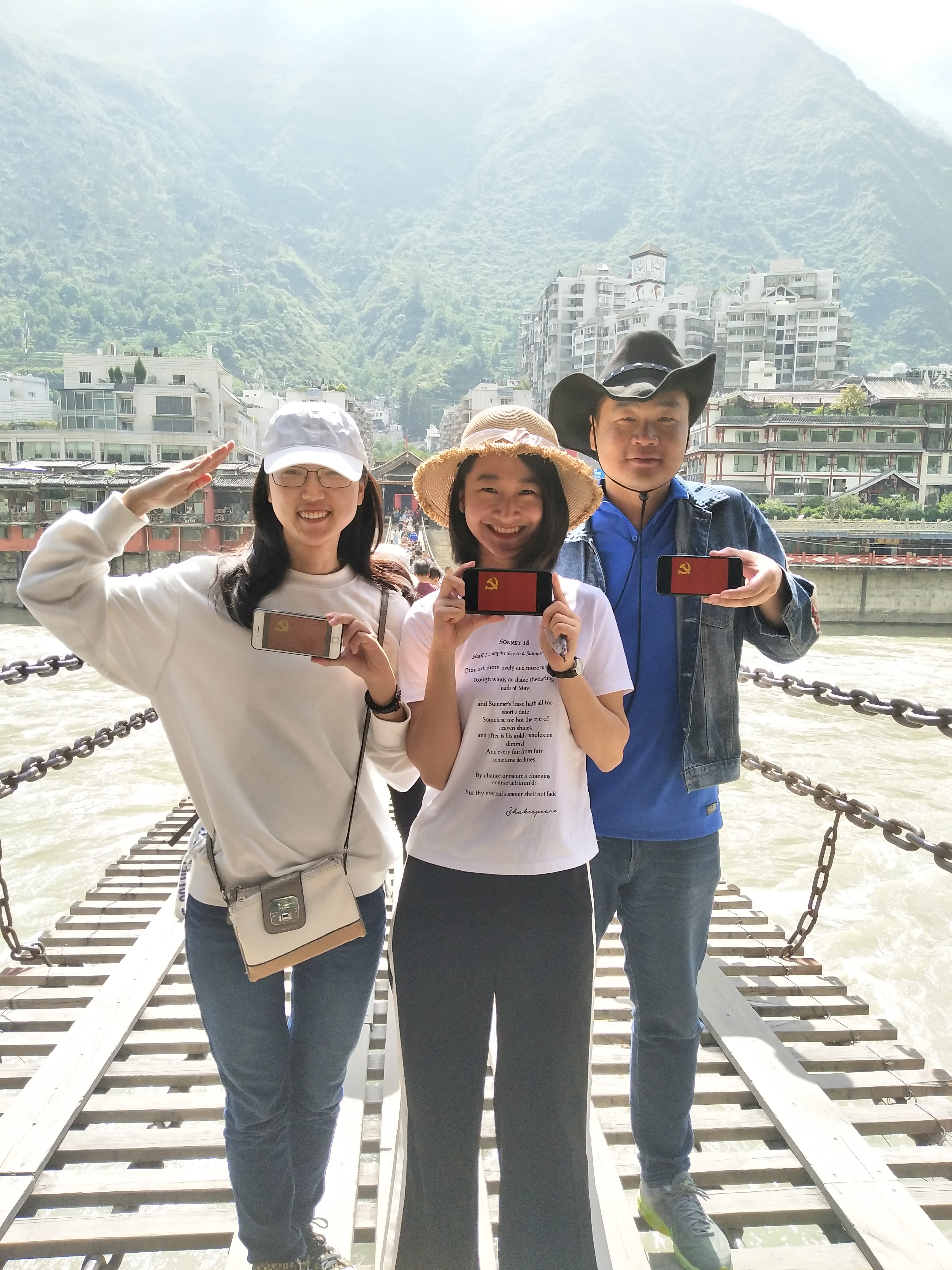 成都稻城亚丁拉萨大环线旅游图,川西环线6天去稻城色达