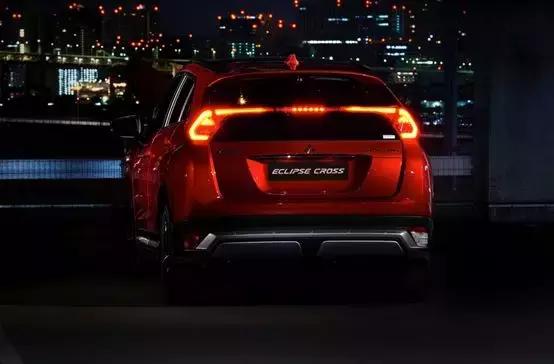 探歌suv和其他suv对比,全新探歌在suv领域大放异彩