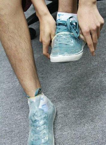 避孕套的十个你可能永远都想象不到的用途，快收藏！