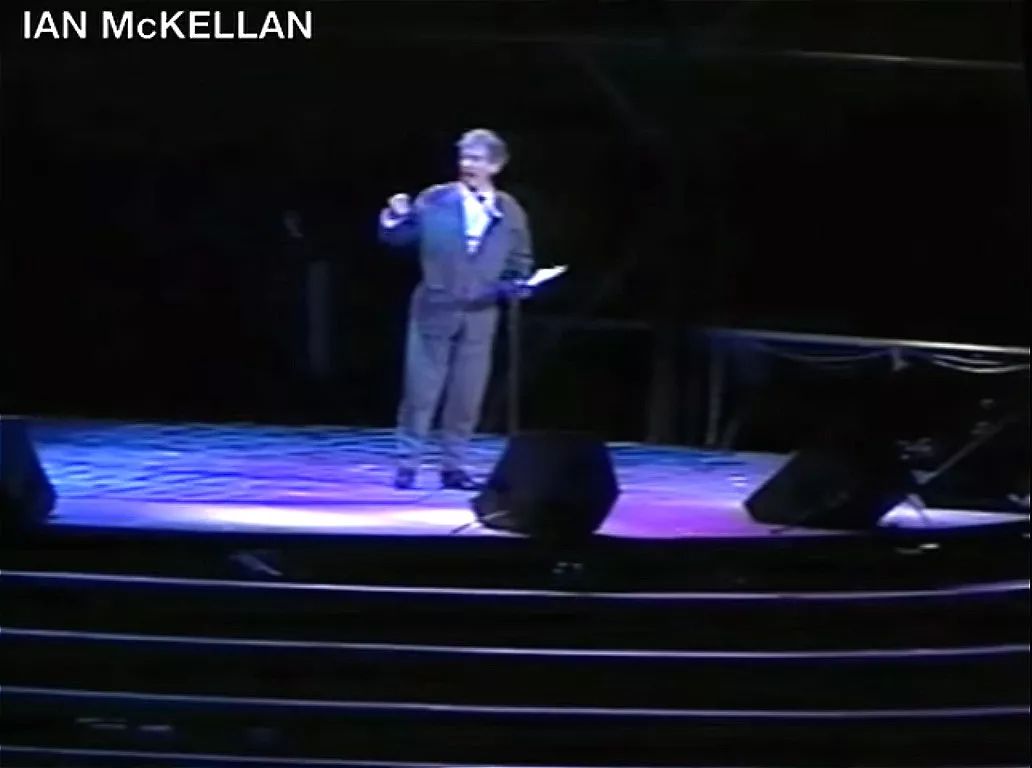 同性恋怎么就不能踢球了