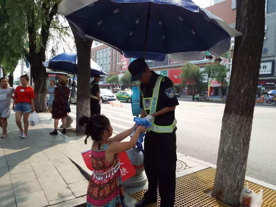 史上罕见高温！是他们在烈日下守护着梅河口！