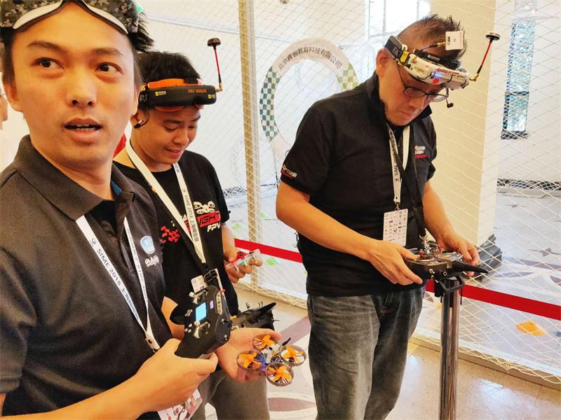 觅睿恪S85“穿越上海”空心杯大赛-助威第15届上海模型展