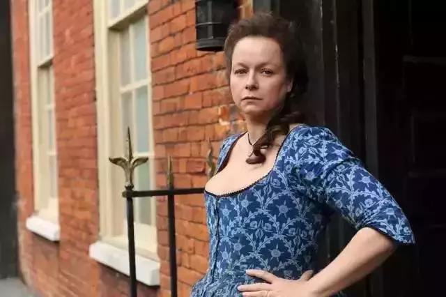 这部9分大尺度英剧污得有内涵，还能看剧练口伦敦腔