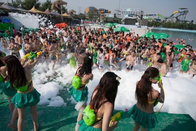 郑州最干净的水上乐园室内,郑州最好玩的水上游乐园