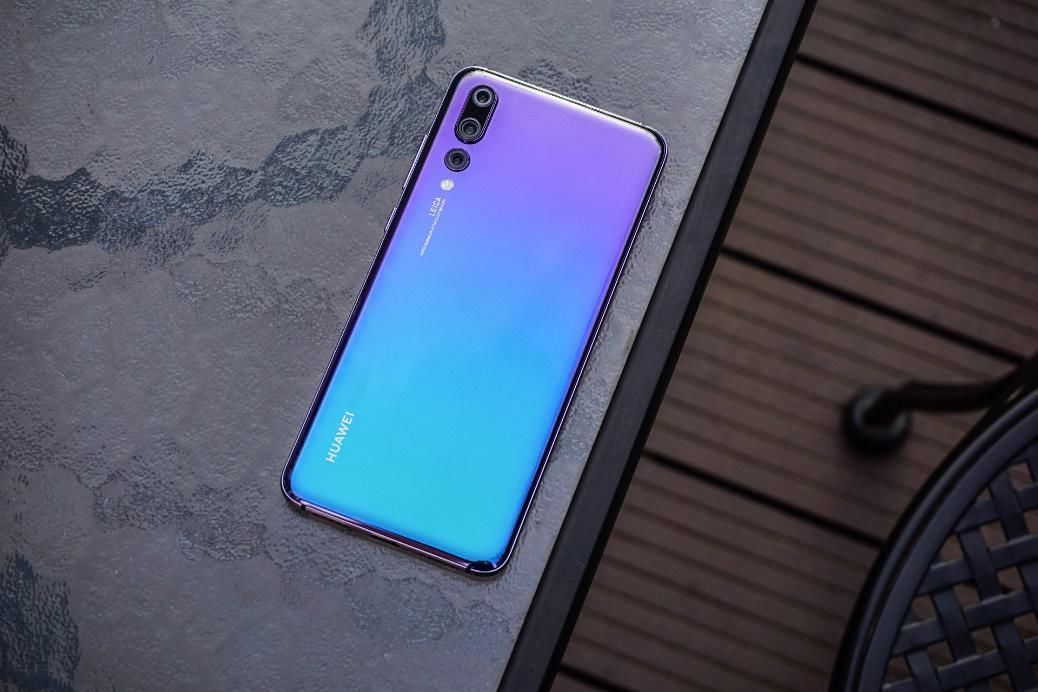 颜值都很高的一加6和华为p20,一加6t和华为p20pro哪个好