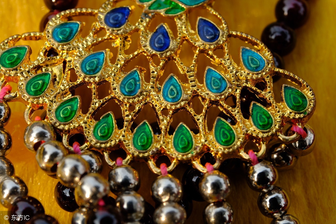 清洗黄金白银首饰,银黄金首饰在家怎么清洗