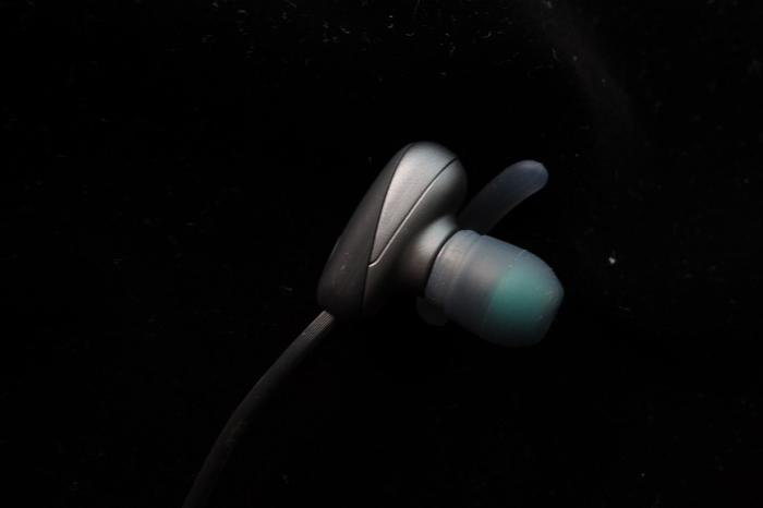 索尼wi-sp600n降噪耳机使用说明书,索尼sp600n是降噪耳机吗