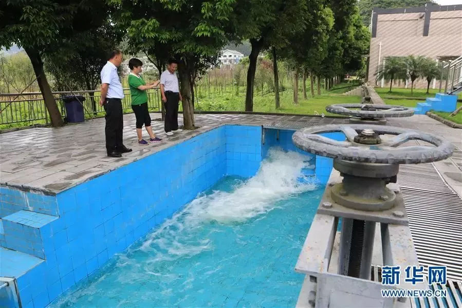 十九大以来以习*平近**同志为核心的*党**中央坚定不移推进全面深化改革述评