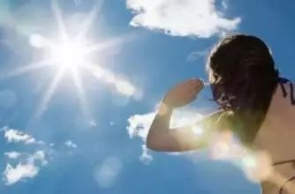 藿香正气水夏天神器,藿香正气水降暑神器