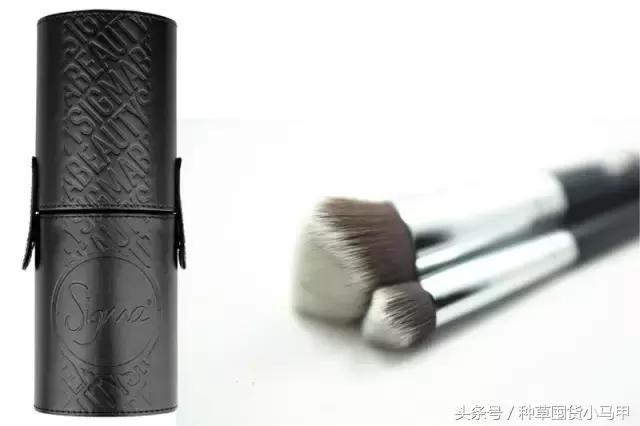 哪款粉底液粉扑最好上妆,粉底刷和气垫粉扑哪个上妆比较好