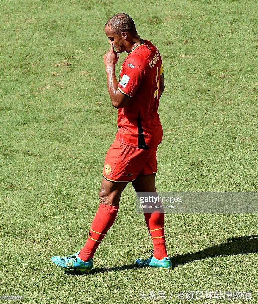 世界杯鸳鸯足球鞋,世界杯彪马鸳鸯足球鞋绿橙