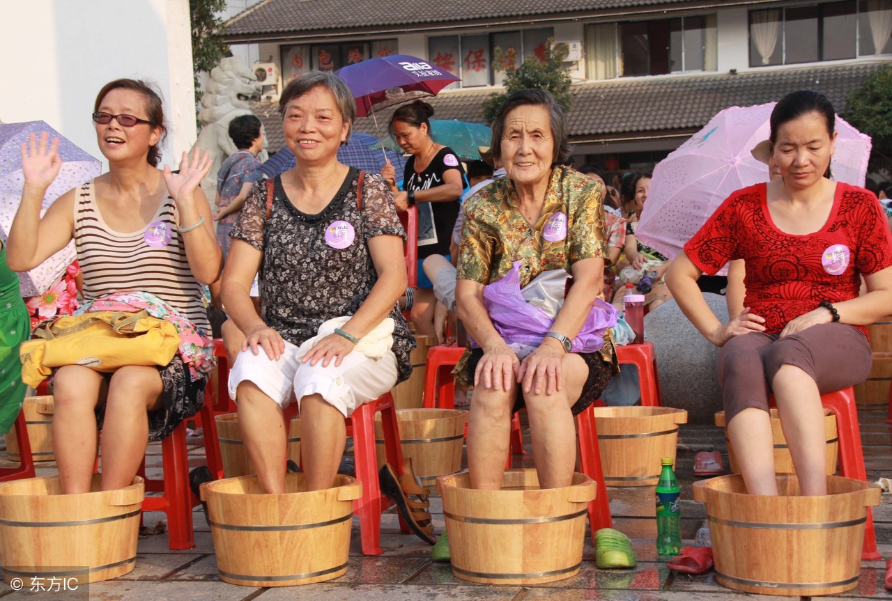 十二种中药泡脚,中药泡脚功效分享