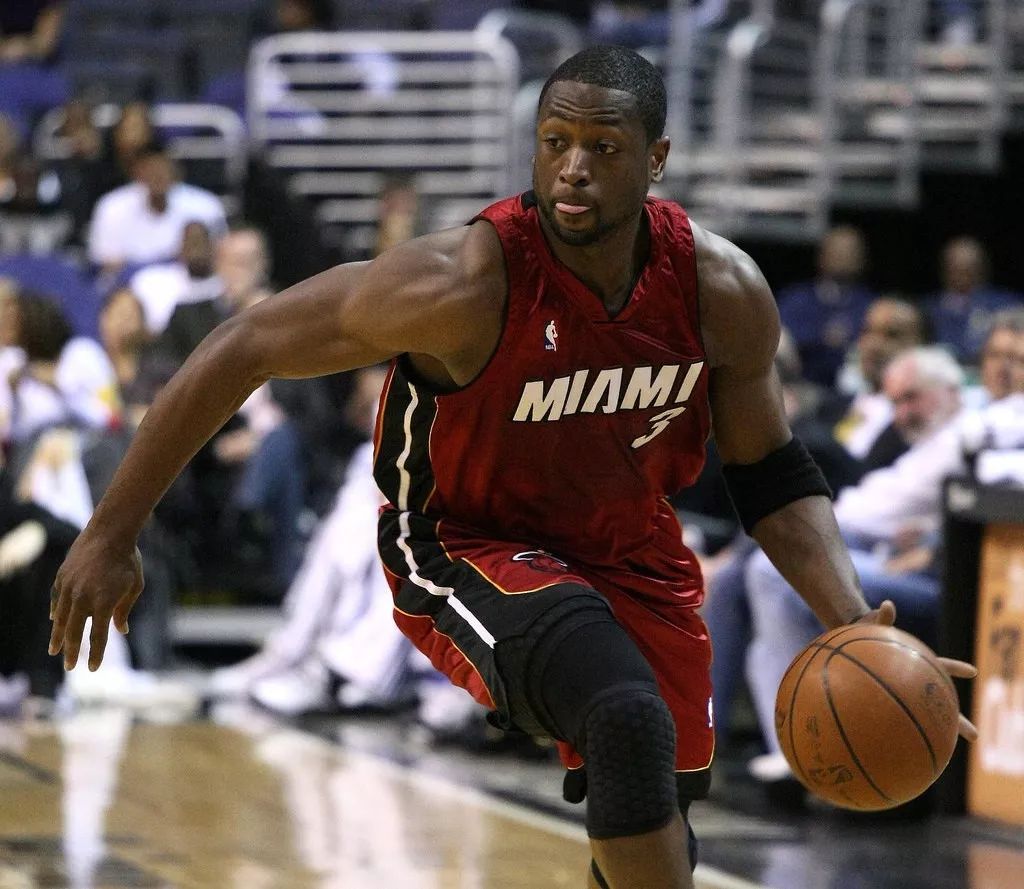 儿童扁平足矫正,儿童轻微扁平足还需要穿矫正鞋吗