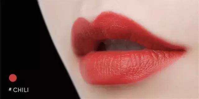 看到MAC这支新口红,我竟然丢掉了刚买的YSL!
