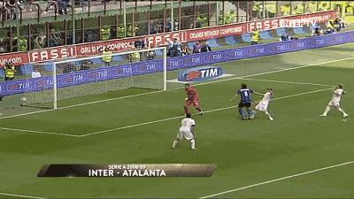 伊布拿过几个五大联赛冠军,伊布40岁领跑意甲