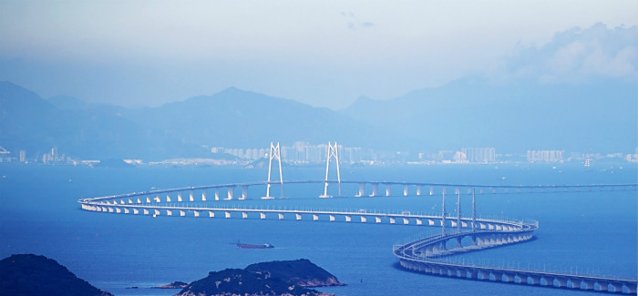 港珠澳大桥安检仪,港珠澳大桥通关车辆