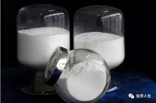 你喝的奶是纯天然的奶吗,你喝的牛奶是真的吗