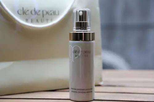 日本kose雪肌精金盖乳液好用吗,日本好用的乳液清爽型大瓶