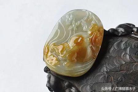 2024年十二生肖最适合戴的玉石,十二属相适合佩戴的翡翠题材