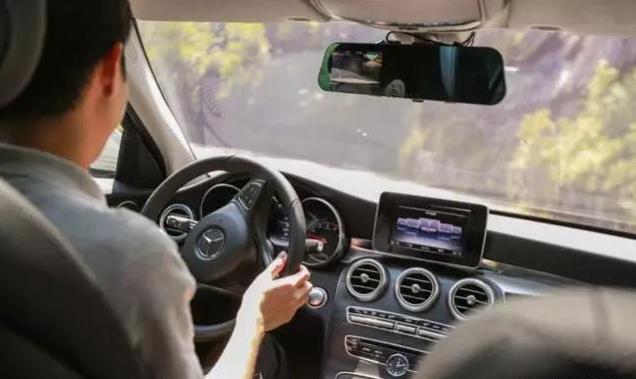 试驾奔驰c200l2017,2011款奔驰c200旅行版评价