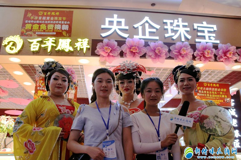 「视频」甘肃平凉来的不是“人妖”,他们是“男扮女装”!