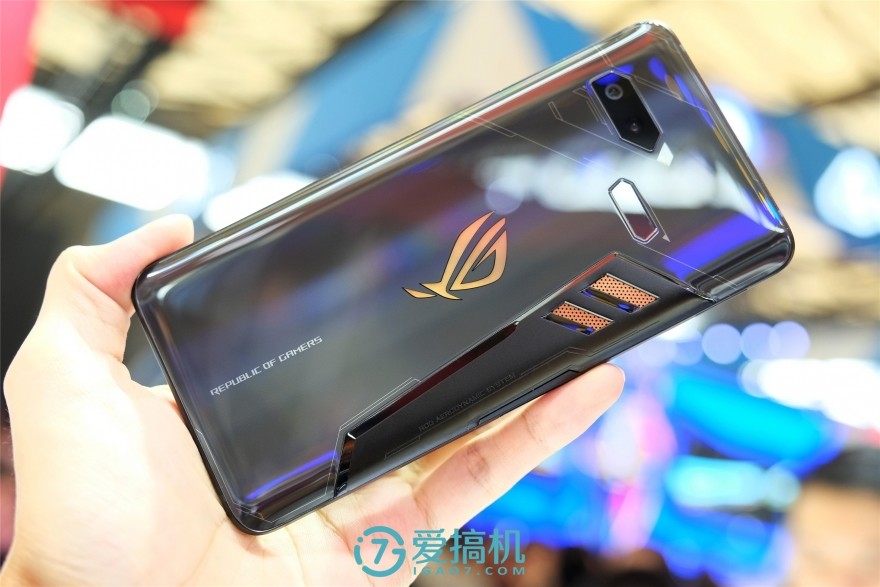 真正的游戏手机rog,华硕rog游戏手机2电竞装甲版开箱