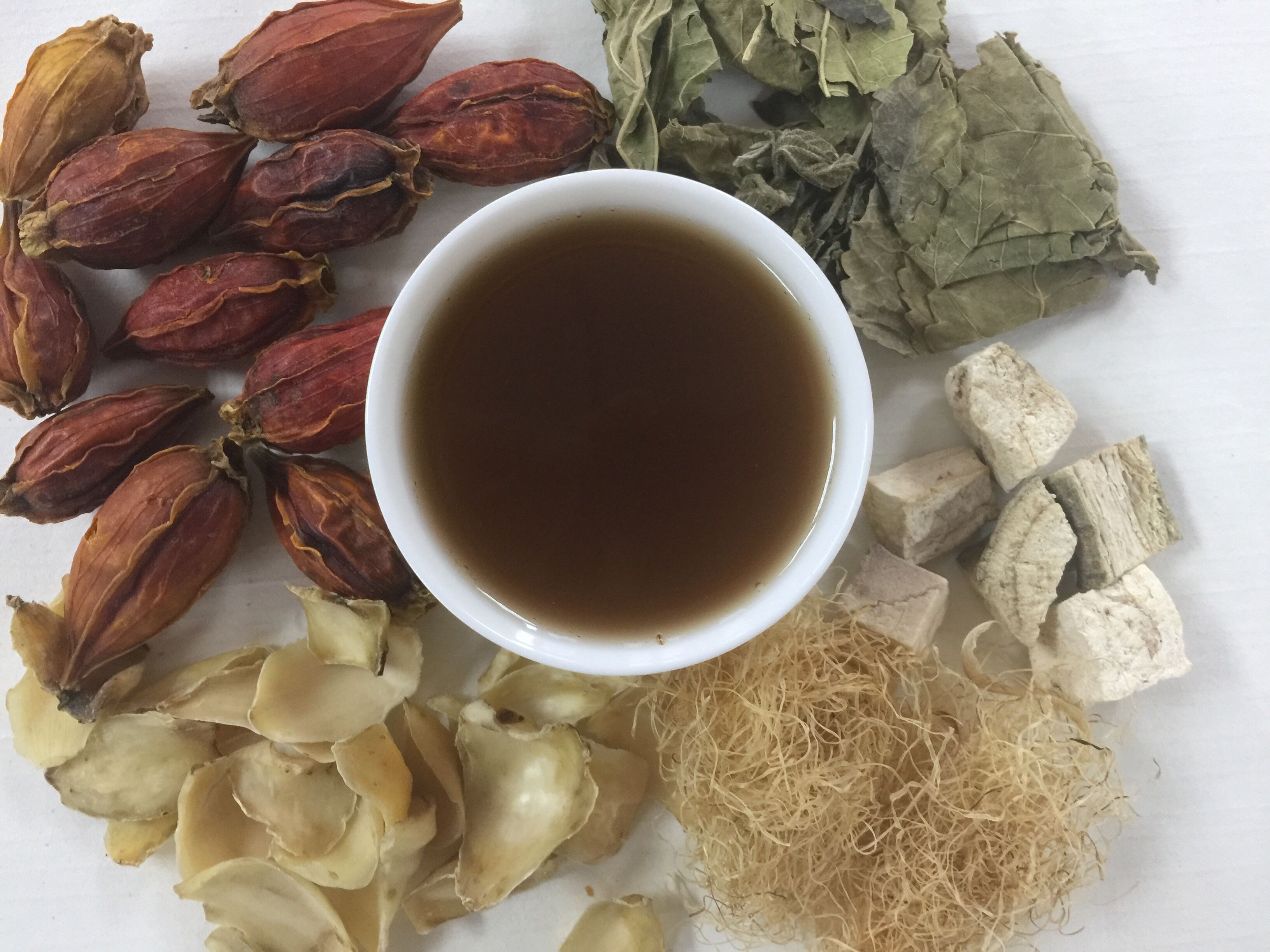 肾衰尿酸高可以多喝水吗,肾衰吃什么食物降尿酸